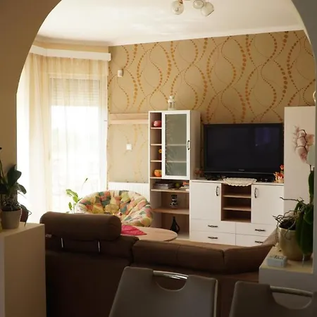 Ozgida Vendeghaz エゲルサローク