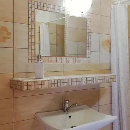 アパート Ozgida Vendeghaz