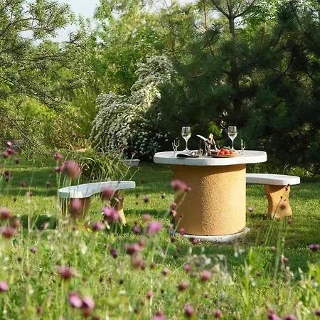 アパート Ozgida Vendeghaz エゲルサローク