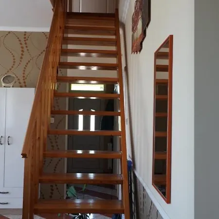 アパート Ozgida Vendeghaz エゲルサローク